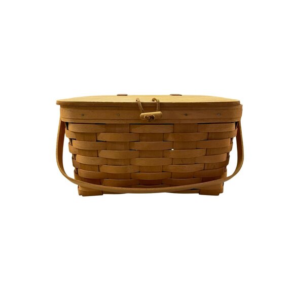 Vintage 2000 Longaberger Picnic Basket Used with Riser - Picture 4 of 16